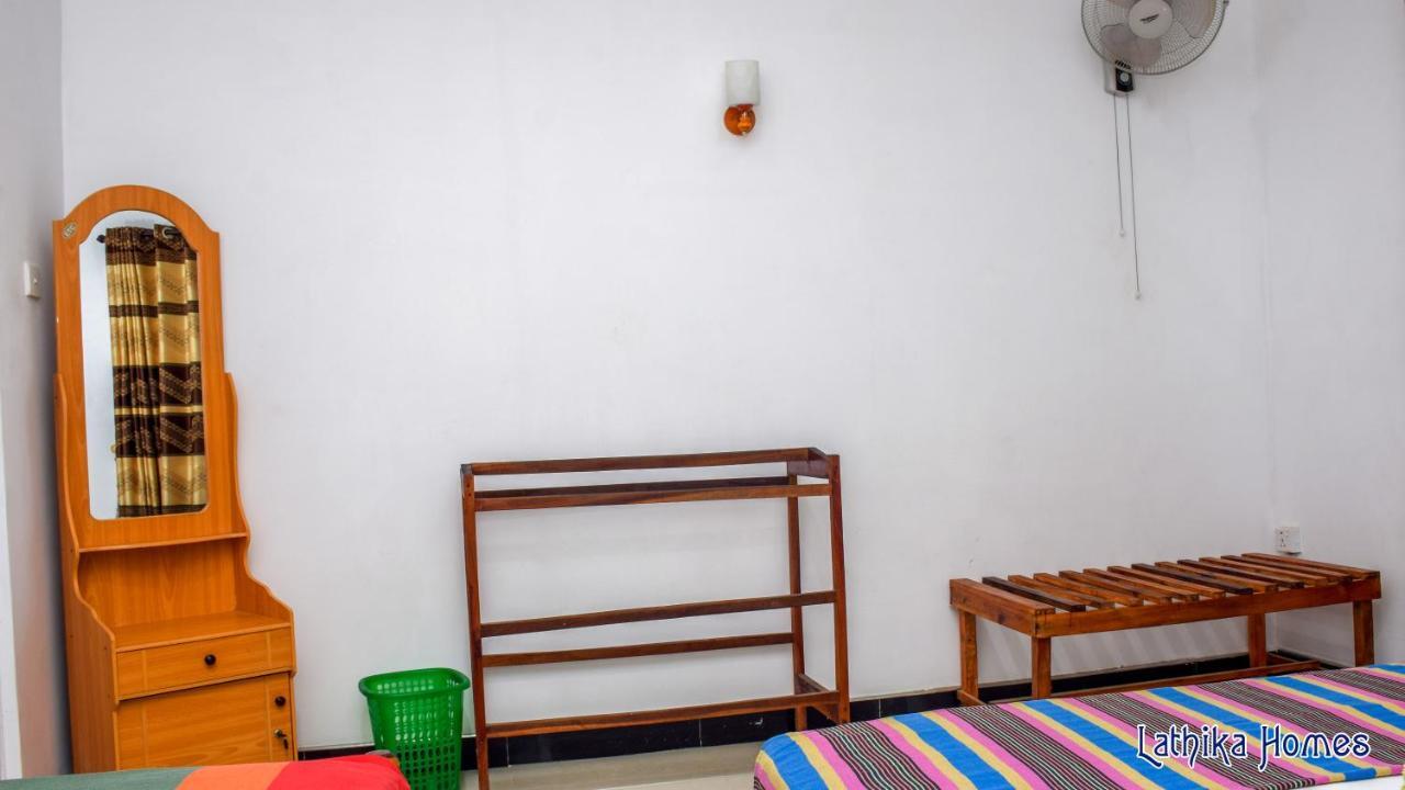 Lathika Homes 锡吉里亚 外观 照片